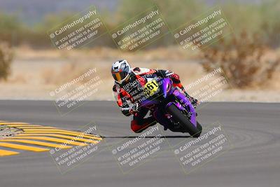 media/Sep-11-2022-SoCal Trackdays (Sun) [[81b7e951af]]/Turn 5 (1110am)/